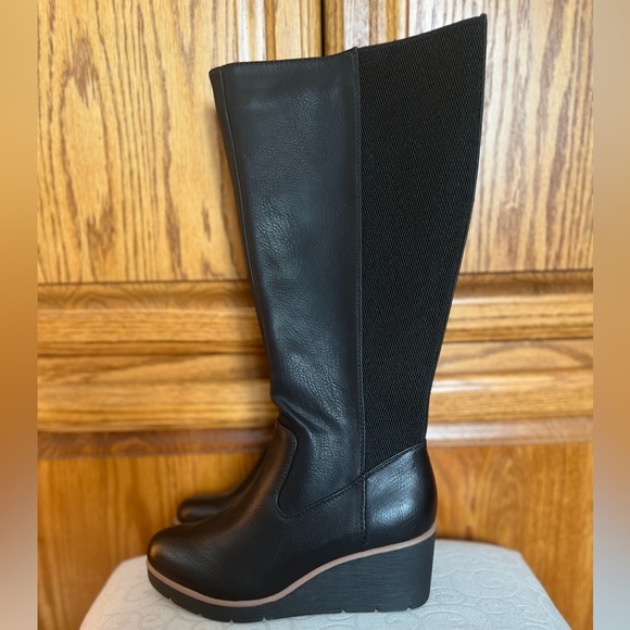 SOUL Naturalizer Shoes - NWT Naturalizer Soul wide calf boots.